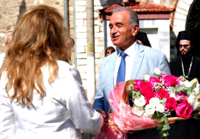 Кметът на Асеновград уважи Иконографския събор, посреща с цветя президента Илияна Йотова